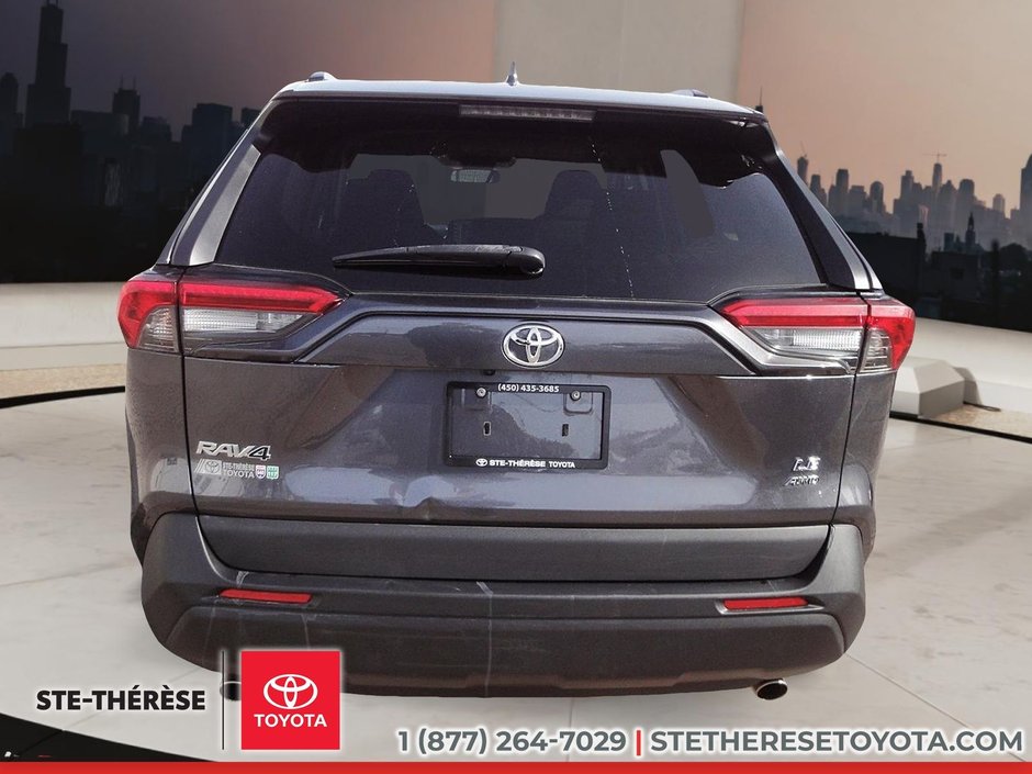 2021 Toyota RAV4 LE AWD-6