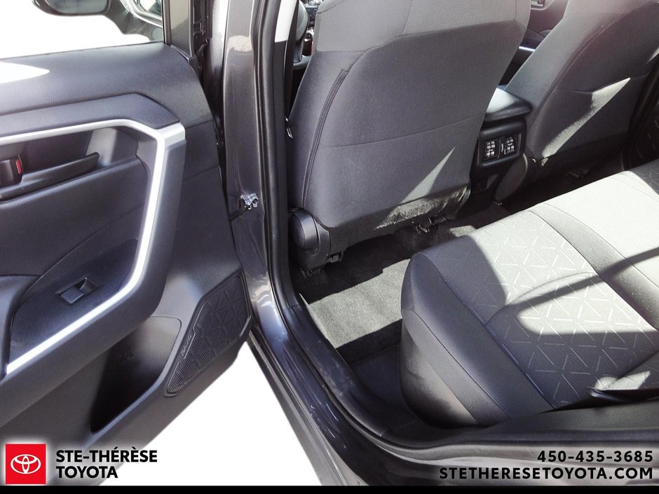 2021 Toyota RAV4 Hybrid LE AWD-9