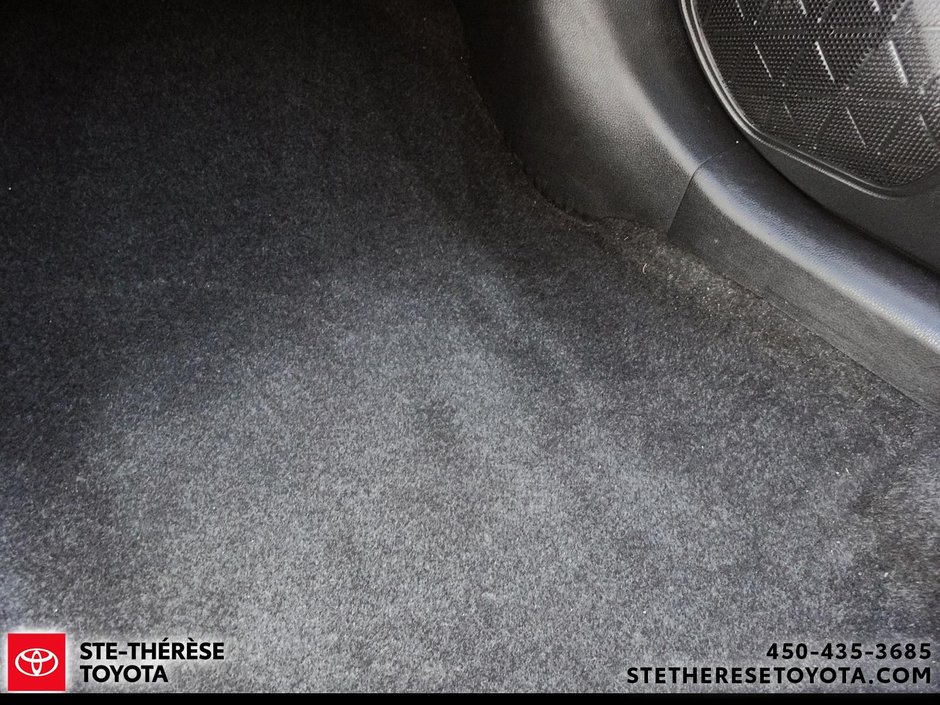 2021 Toyota RAV4 Hybrid LE AWD-16