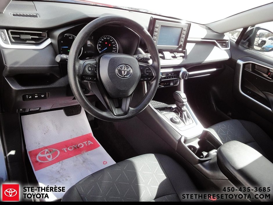 2021 Toyota RAV4 Hybrid LE AWD-14