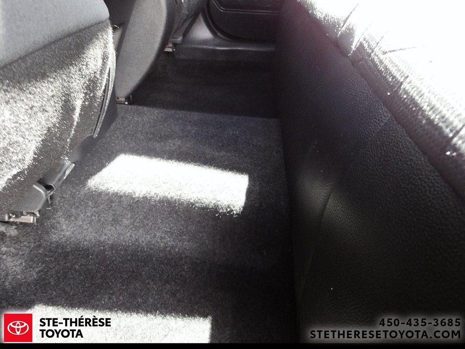 2021 Toyota RAV4 Hybrid LE AWD-11