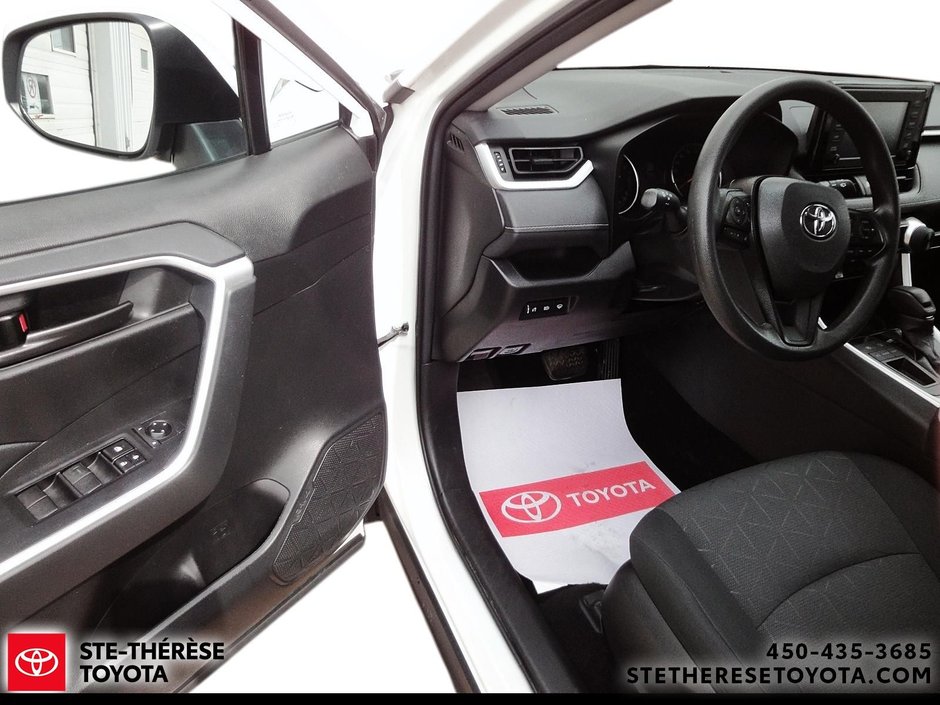 2021 Toyota RAV4 LE-11