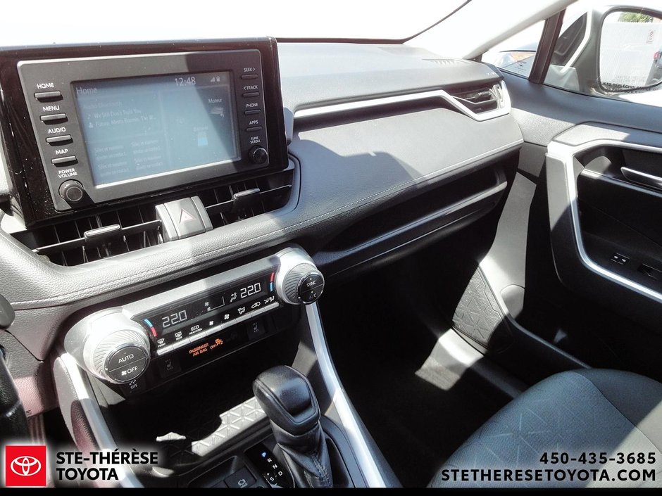 Toyota RAV4 XLE AWD HYBRID 2021-13