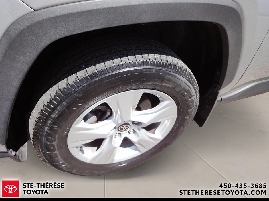 Toyota RAV4 XLE AWD HYBRID 2021-1
