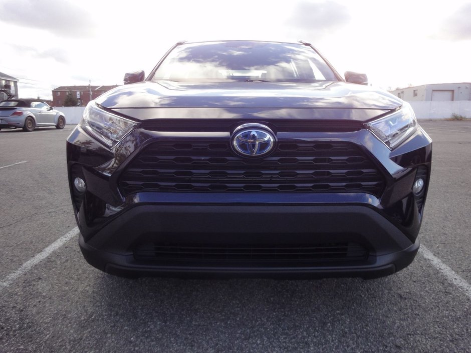 Toyota RAV4 XLE Hybride 2021-3