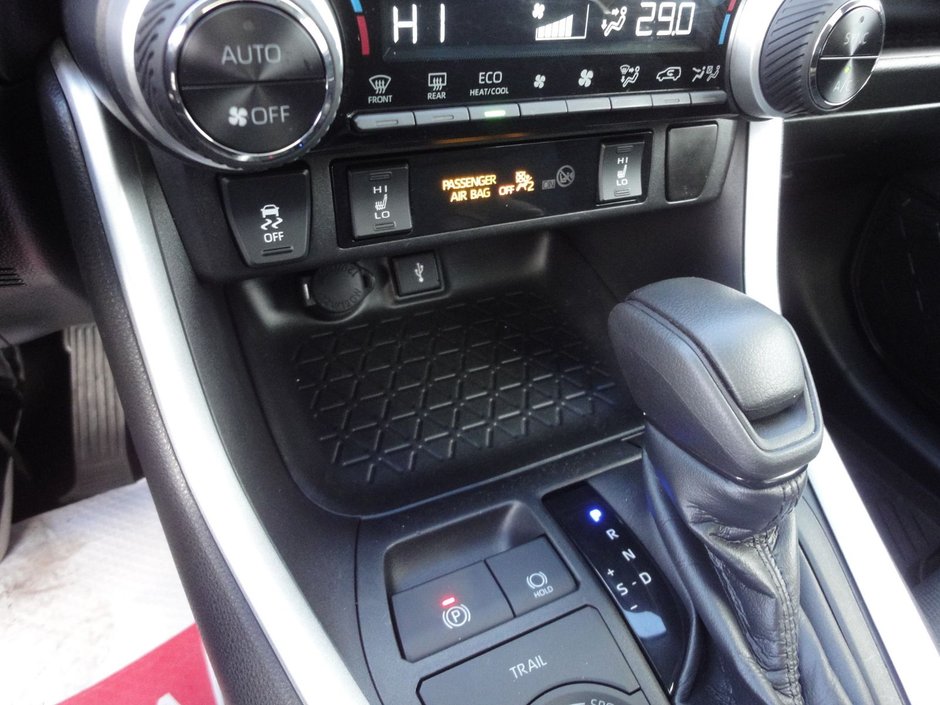 Toyota RAV4 XLE Hybride 2021-16