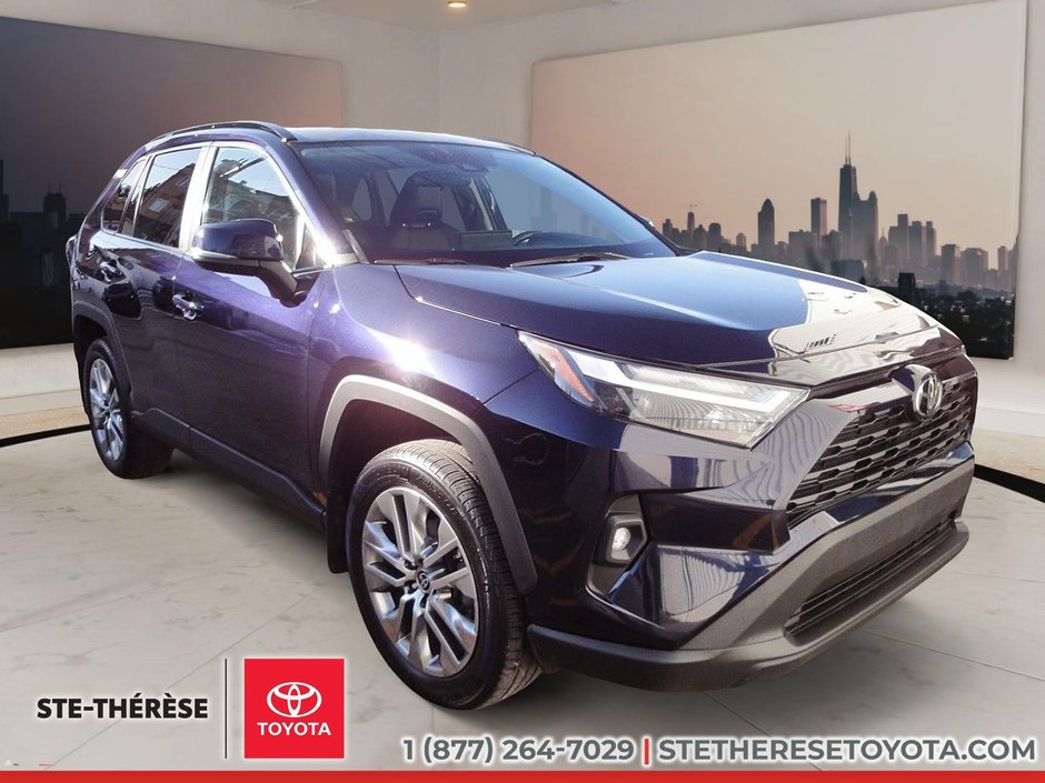 2022 Toyota RAV4 XLE Premium-6