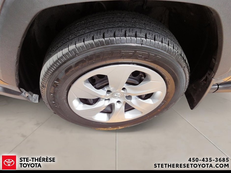 Toyota RAV4 LE AWD 2023-1