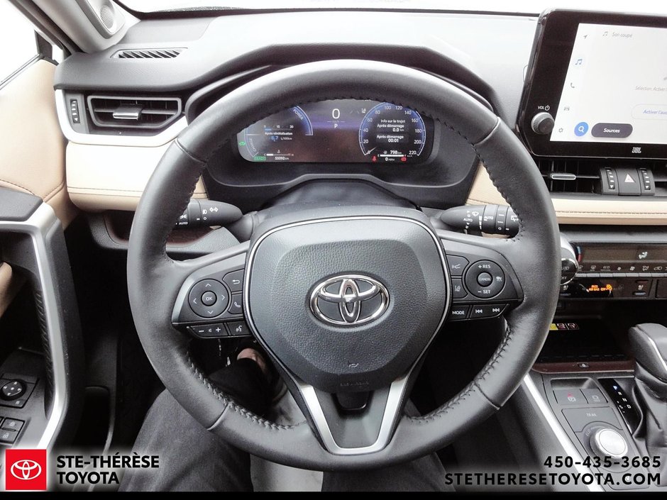 2023 Toyota RAV4 Hybrid Limited-18