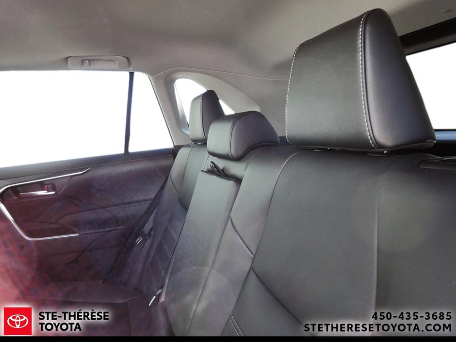Toyota RAV4 XLE Premium 2024-11