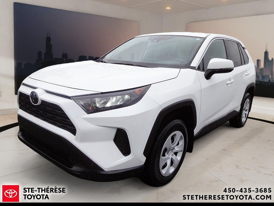 Toyota RAV4 LE 2024-2