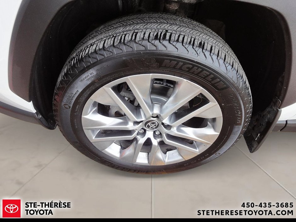Toyota RAV4 XLE AWD Premium 2024-1