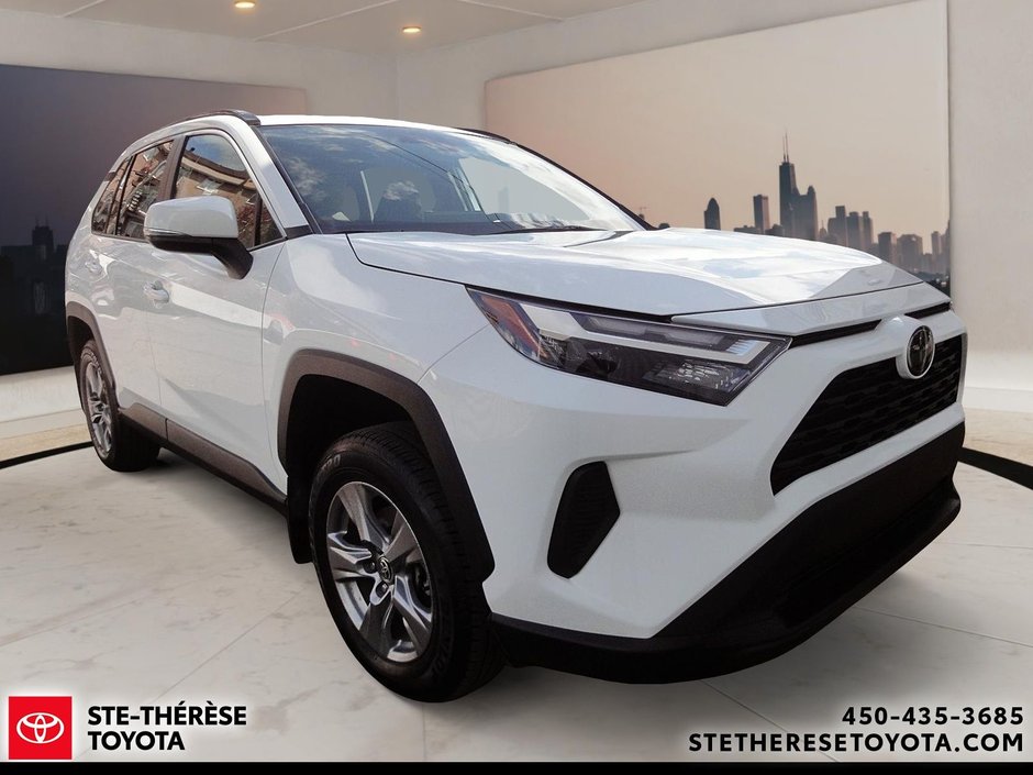 Toyota RAV4 XLE AWD 2024-2