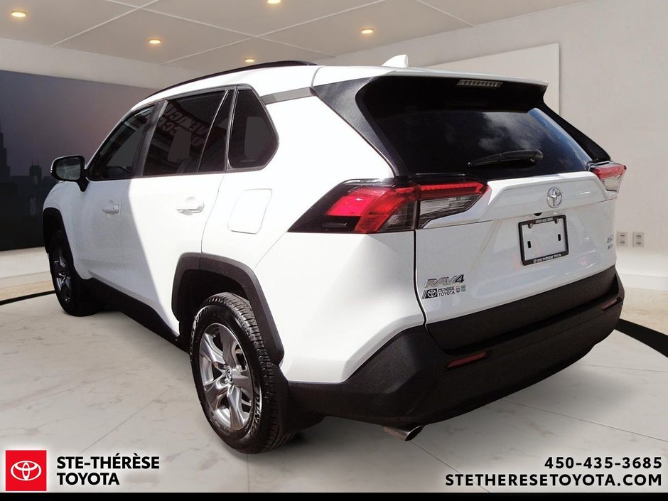 Toyota RAV4 XLE AWD 2024-7