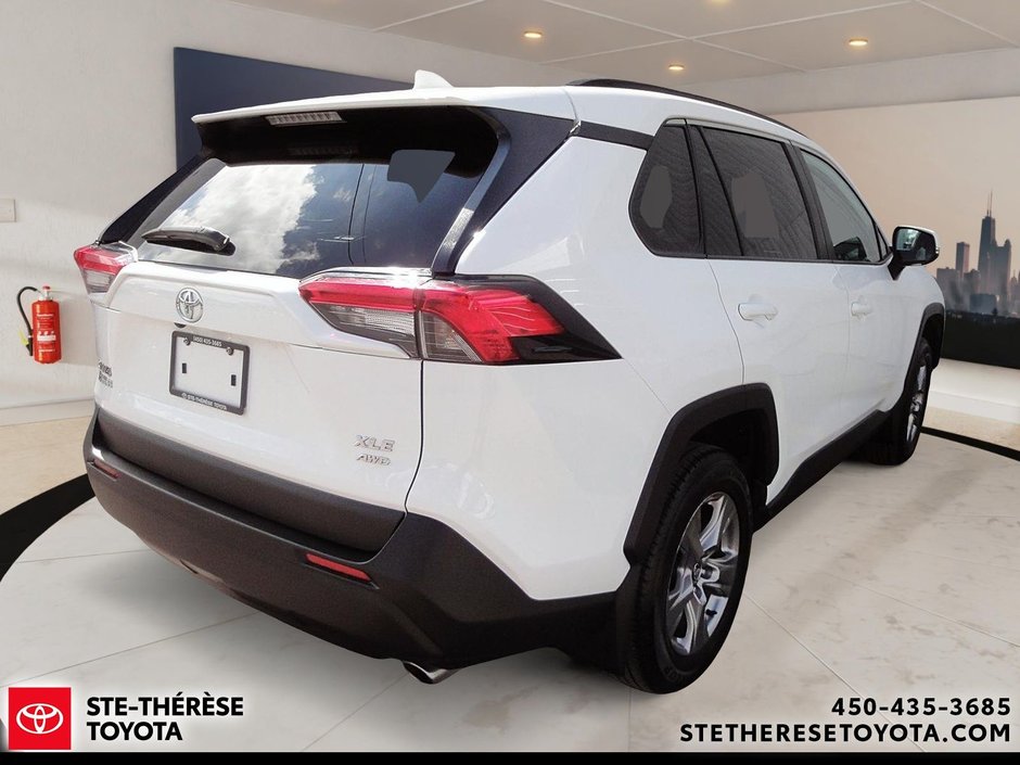Toyota RAV4 XLE AWD 2024-4