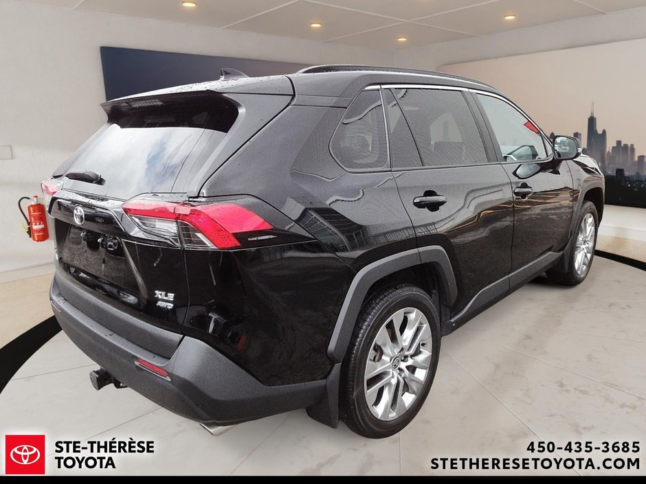 Toyota RAV4 XLE AWD Groupe Premium 2024-5