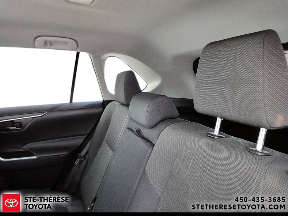 2024 Toyota RAV4 LE AWD-8