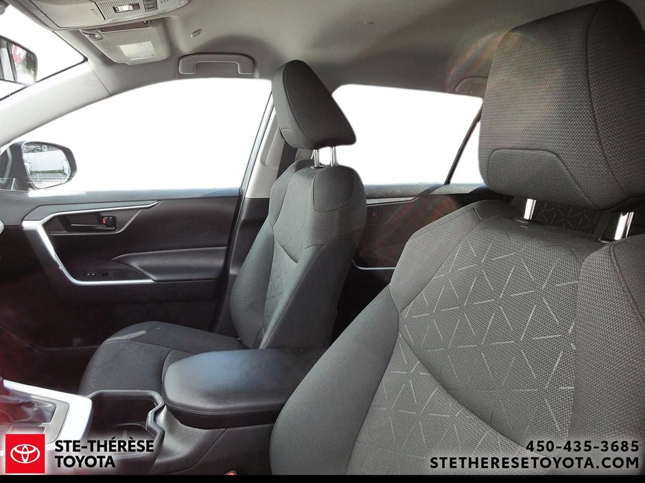2024 Toyota RAV4 LE AWD-11