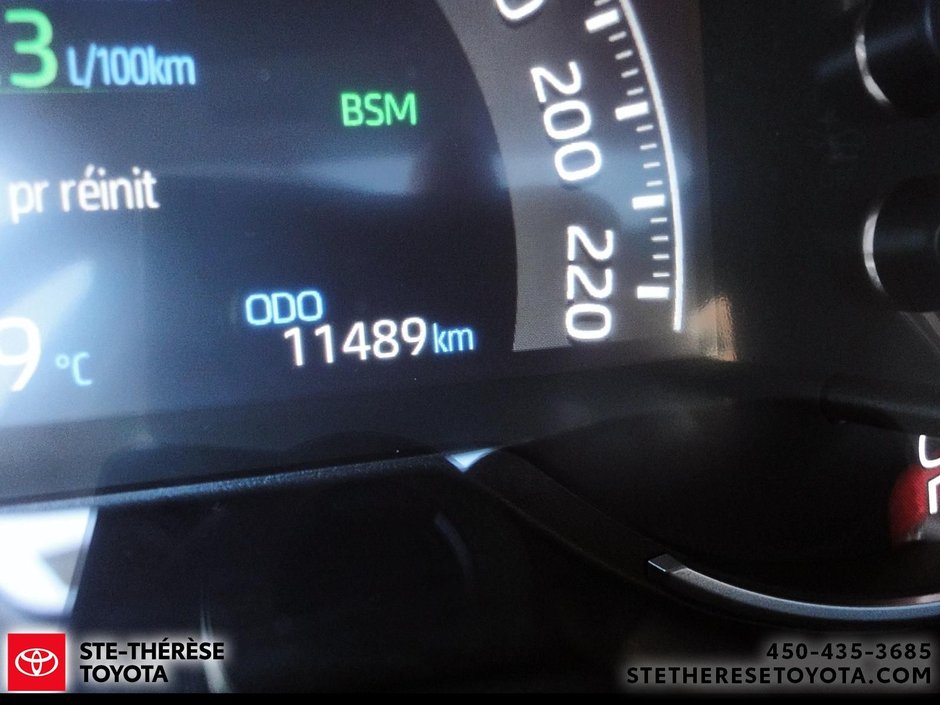 2024 Toyota RAV4 XLE AWD Premium-18