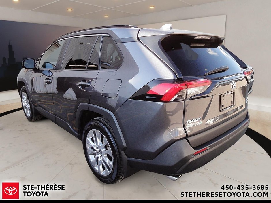 2024 Toyota RAV4 XLE AWD Premium-7