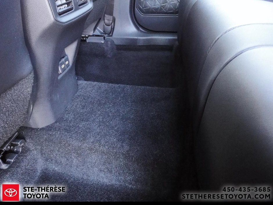 2024 Toyota RAV4 XLE AWD Premium-10