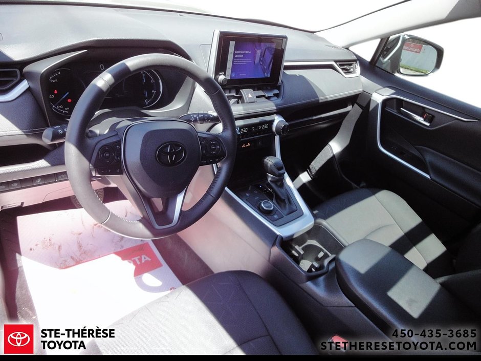 2025 Toyota RAV4 Hybrid AWD XLE Woodland-14