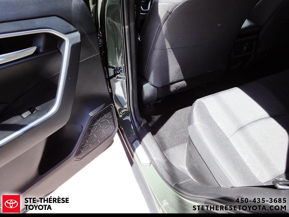2025 Toyota RAV4 Hybrid AWD XLE Woodland-9