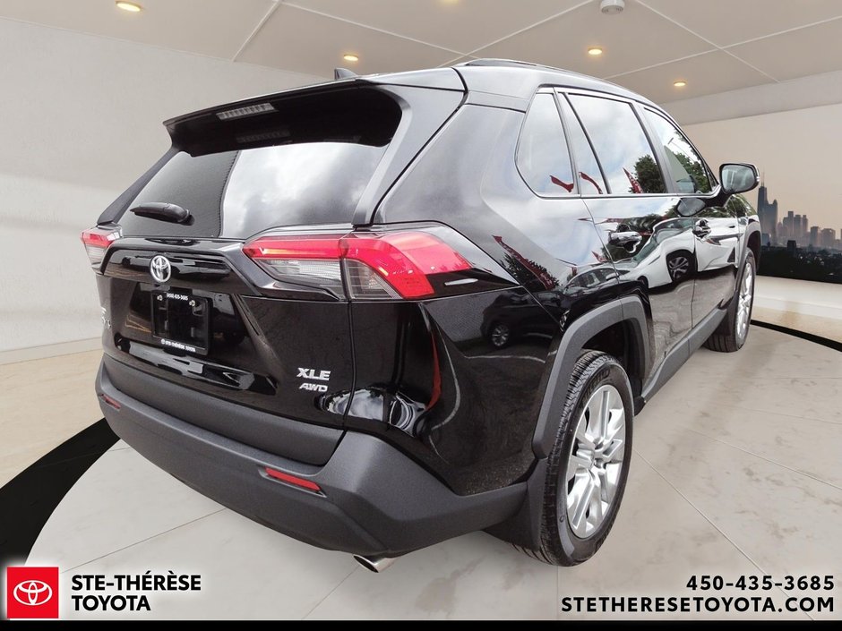 2025 Toyota RAV4 AWD XLE Premium-4