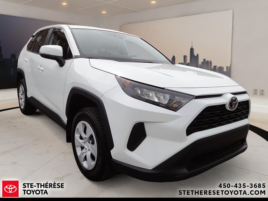 2025 Toyota RAV4 LE AWD-4