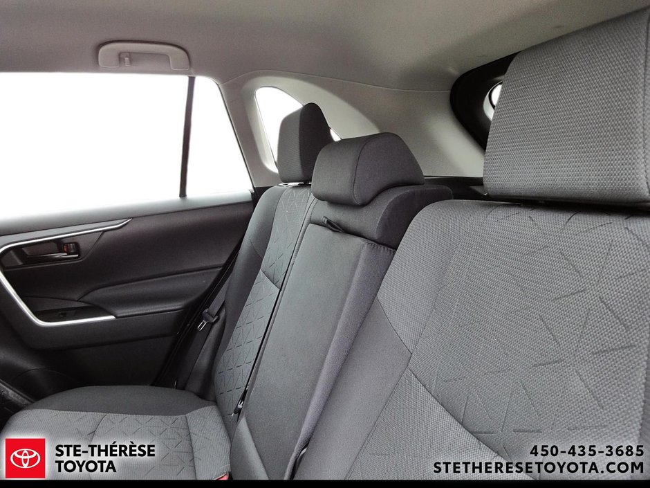 2025 Toyota RAV4 LE AWD-11