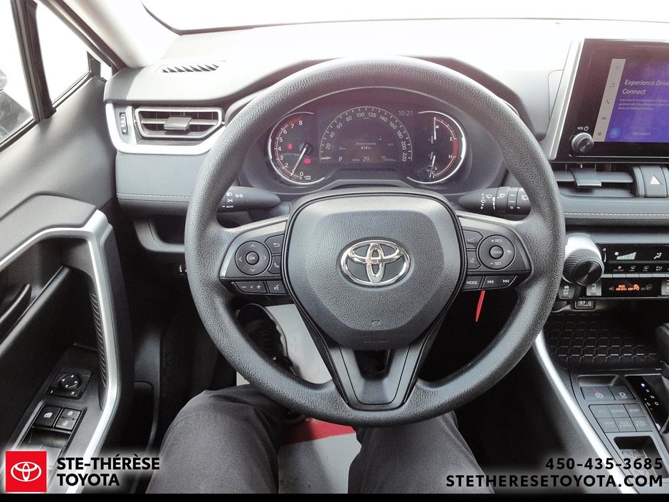Toyota RAV4 LE AWD 2025-15