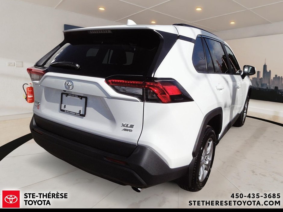 2025 Toyota RAV4 XLE-4