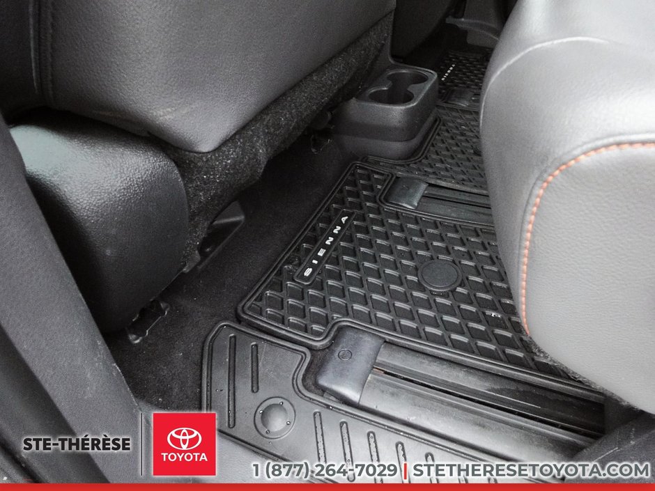 Toyota Sienna XSE AWD HYBRID 2022-8