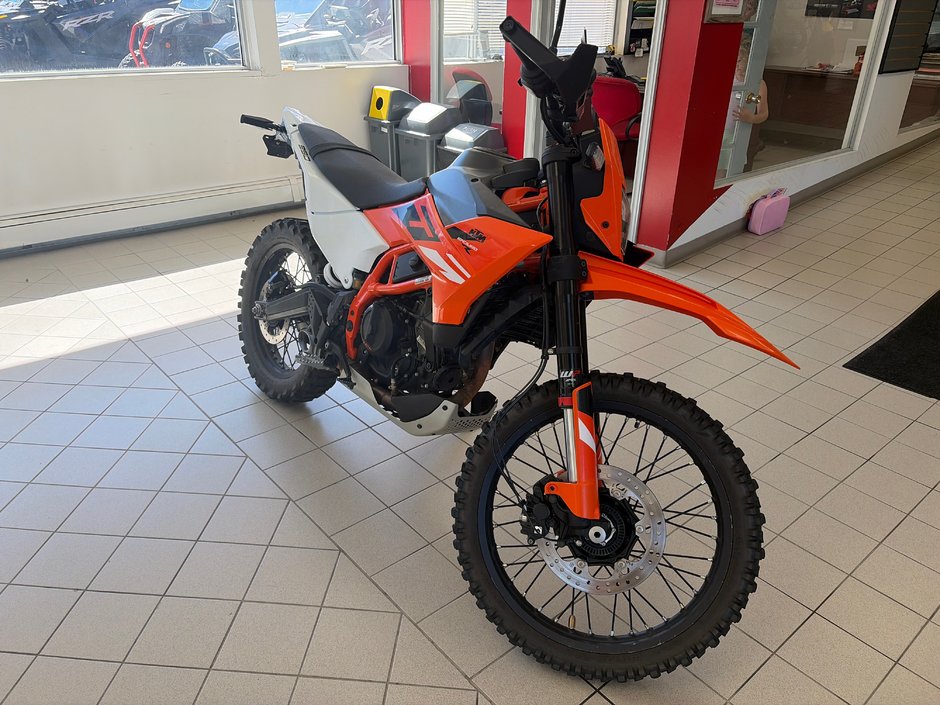 2025 KTM Enduro 390 R