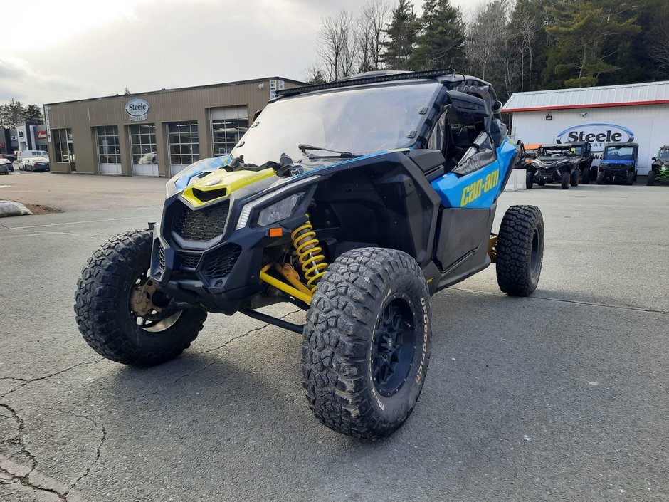 2018 Can-Am Maverick X3 X MR Turbo R Maverick X3 TURBO