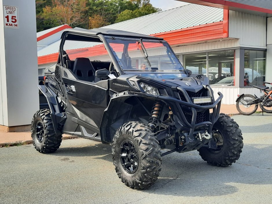 2023 Can-Am MAVERICK DPS 1000 SPORT