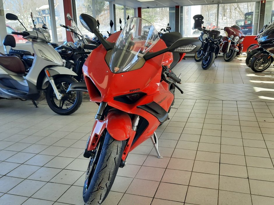 Ducat PANIGALE V4  2023
