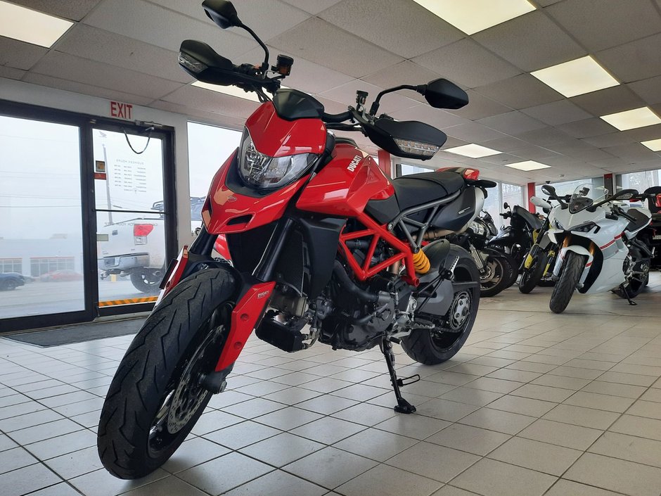 Ducati HYPERMOTARD 950 2023