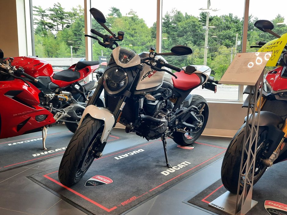 2025 Ducati MONSTER Monster 937+