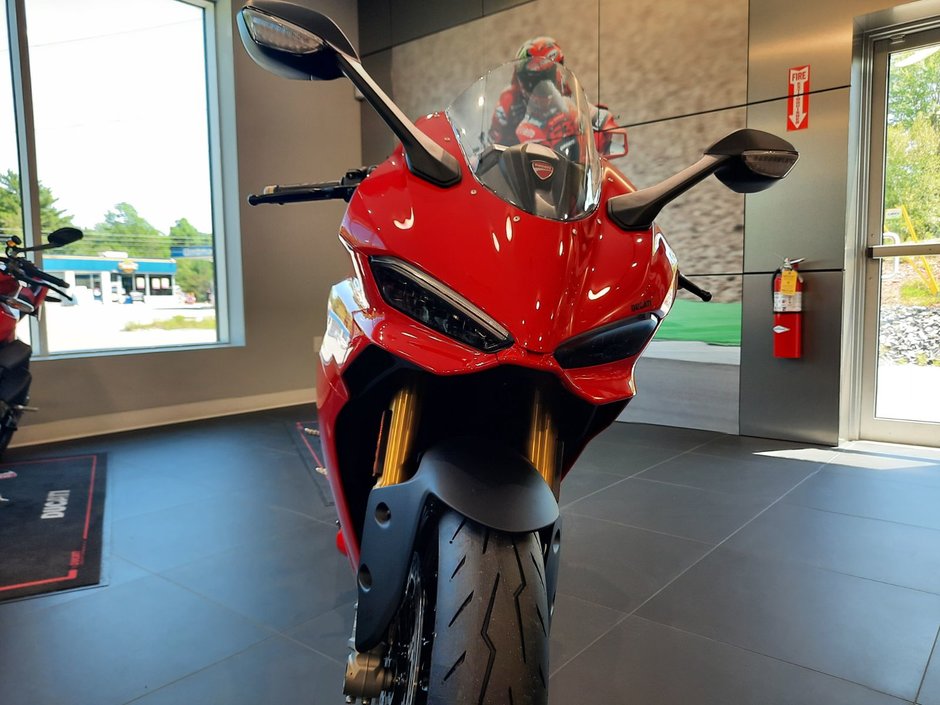 2025 Ducati PANIGALE Panigale V2S