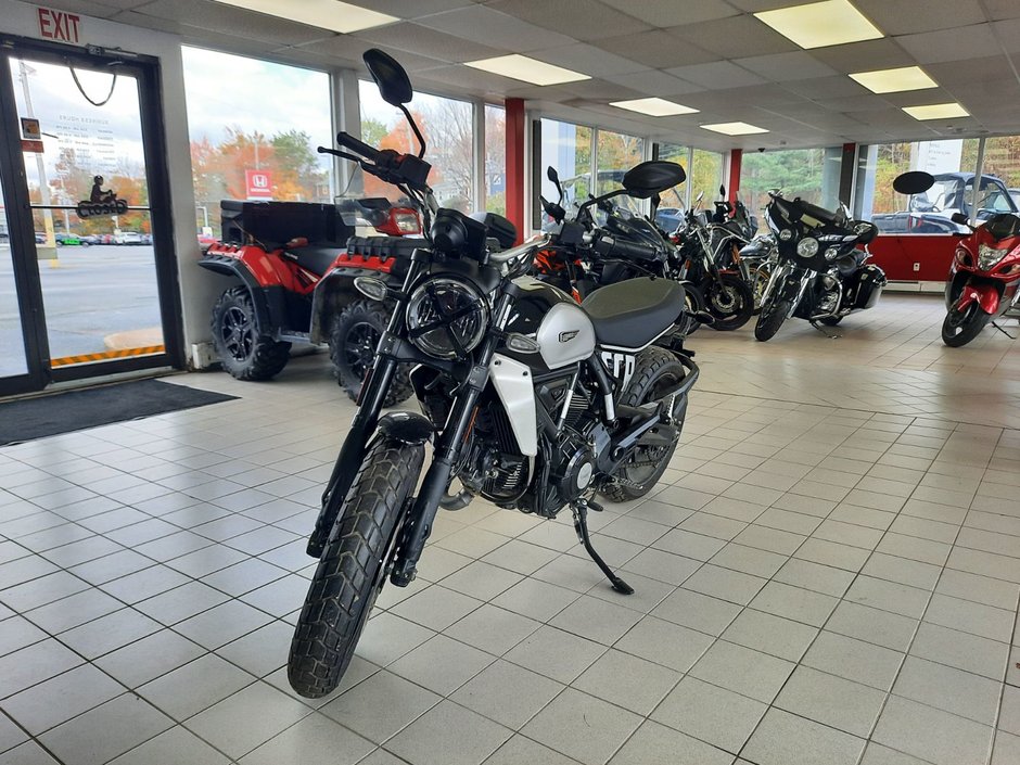 2023 Ducati Scrambler ICON 2G