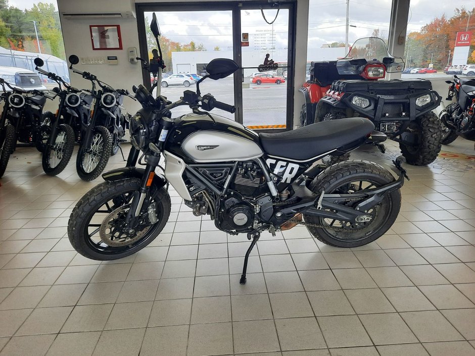 2023 Ducati Scrambler ICON 2G