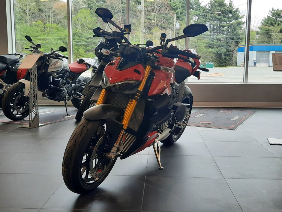 Ducati STREETFIGHTER STREET FIGHTER 4V 2025