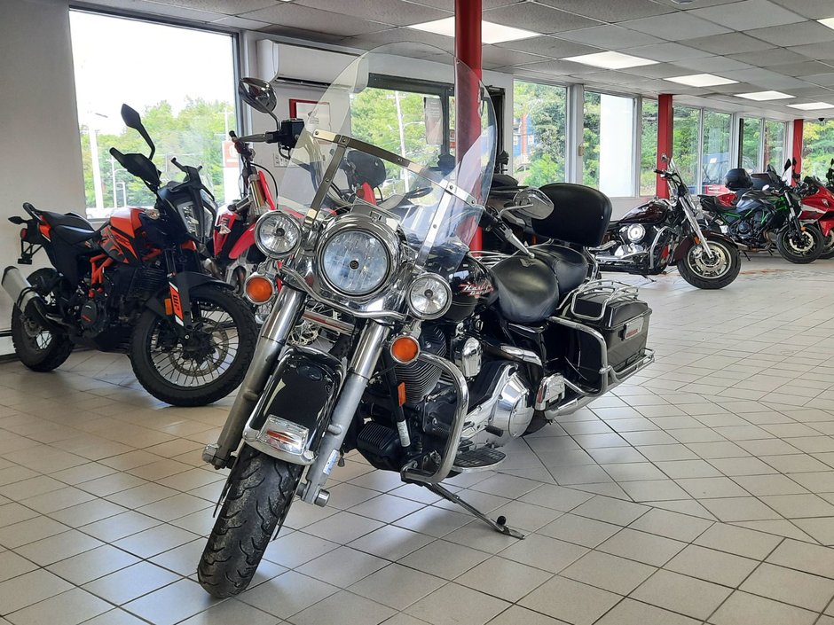 2004 Harley Davidson Motorcycle Road King FLHR