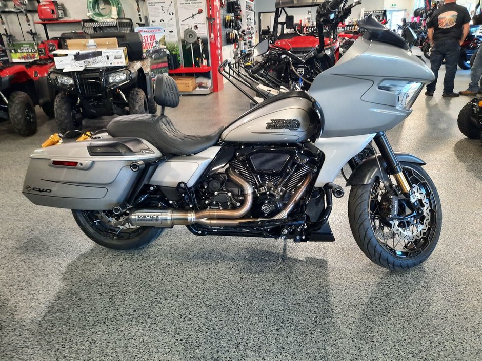2023 Harley-Davidson Road Glide CVO