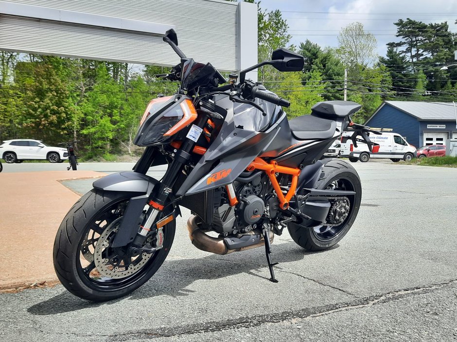 2021 KTM 1290 Super Duke R