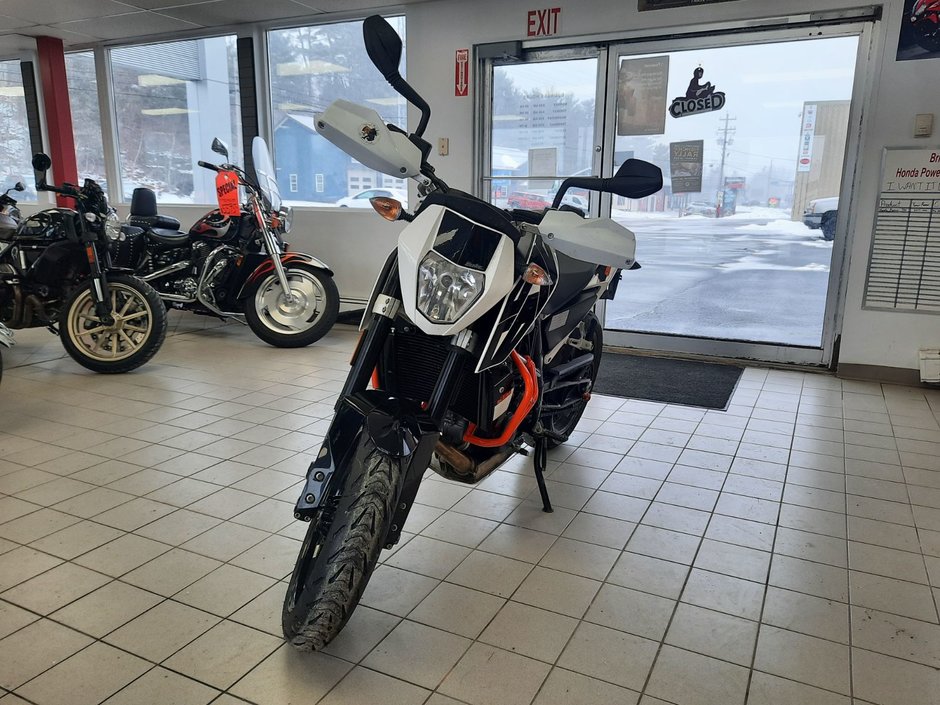 2018 KTM DUKE 690 DUKE 690