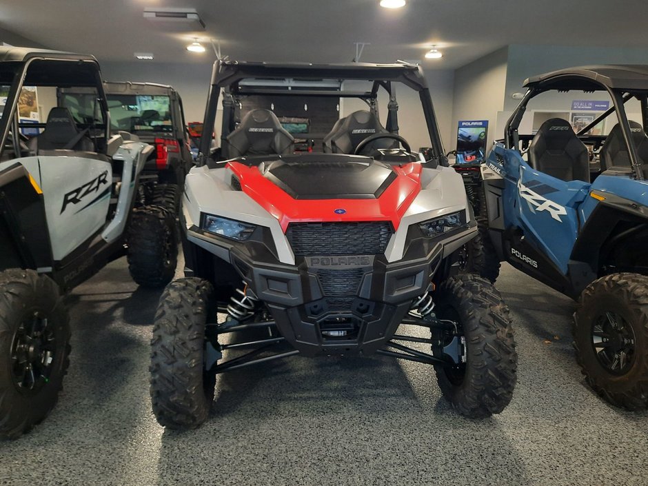 2025 Polaris General 4 1000 SPORT