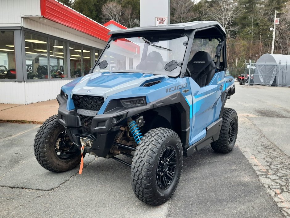Polaris GÉNÉRAL PREMIUM 1000 2025