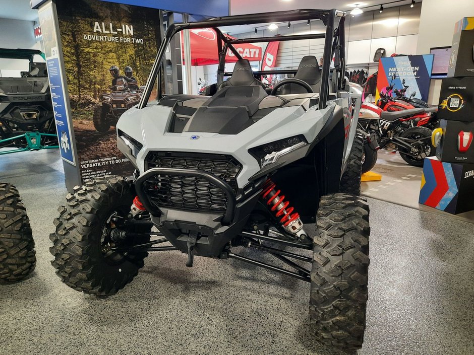 Polaris RZR XP PREMIUM 2025
